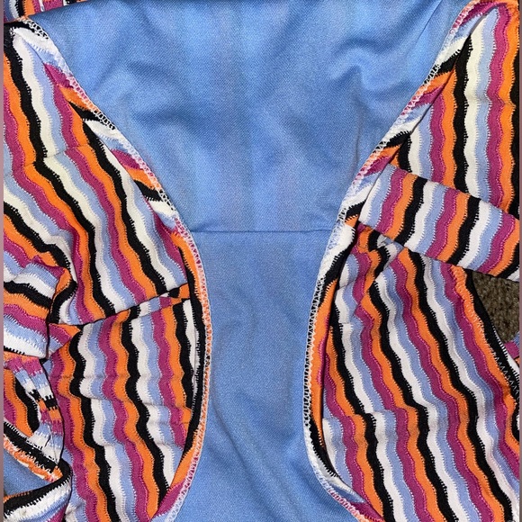 Jessica Simpson Bathing suit - Picture 7 of 7